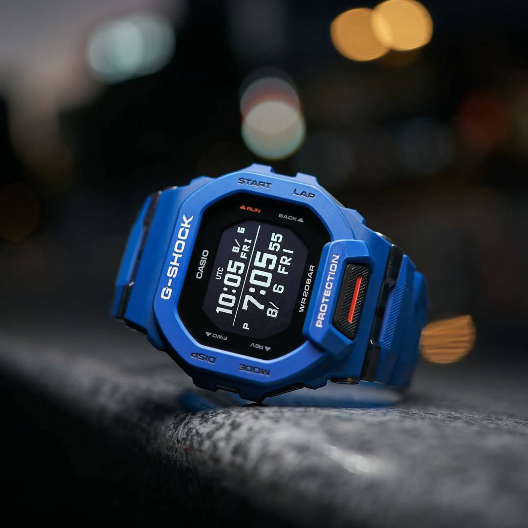 高評価のクリスマスプレゼント 美品G-SHOCK GBD-200 腕時計(デジタル