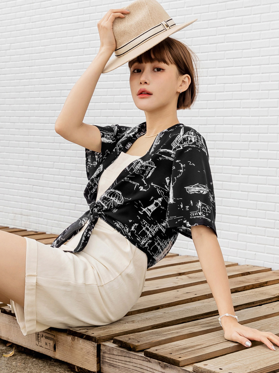 ［特價$99→$69］外罩薄紗造型圓領短袖上衣 T-shirt