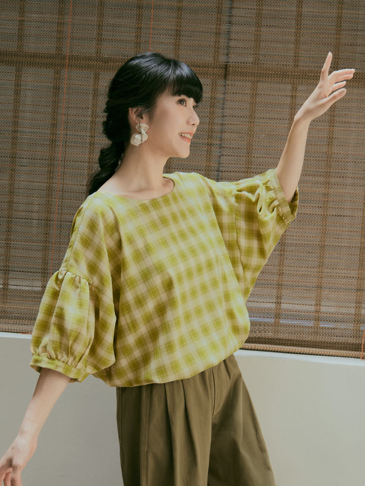 童裝日系格紋澎袖蝴蝶結上衣