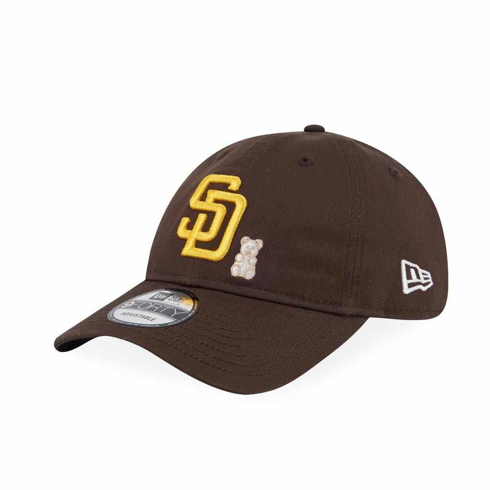 男士 Mitchell & Ness 黑色夏洛特黄蜂队硬木经典款 Foundation Script Snapback 帽子