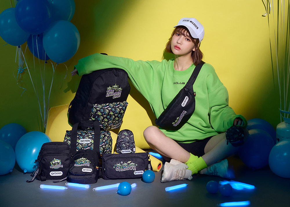 【OUTDOOR】DISNEY聯名款霓虹三眼怪系列後背包-黑色 ODDY21A01BK
