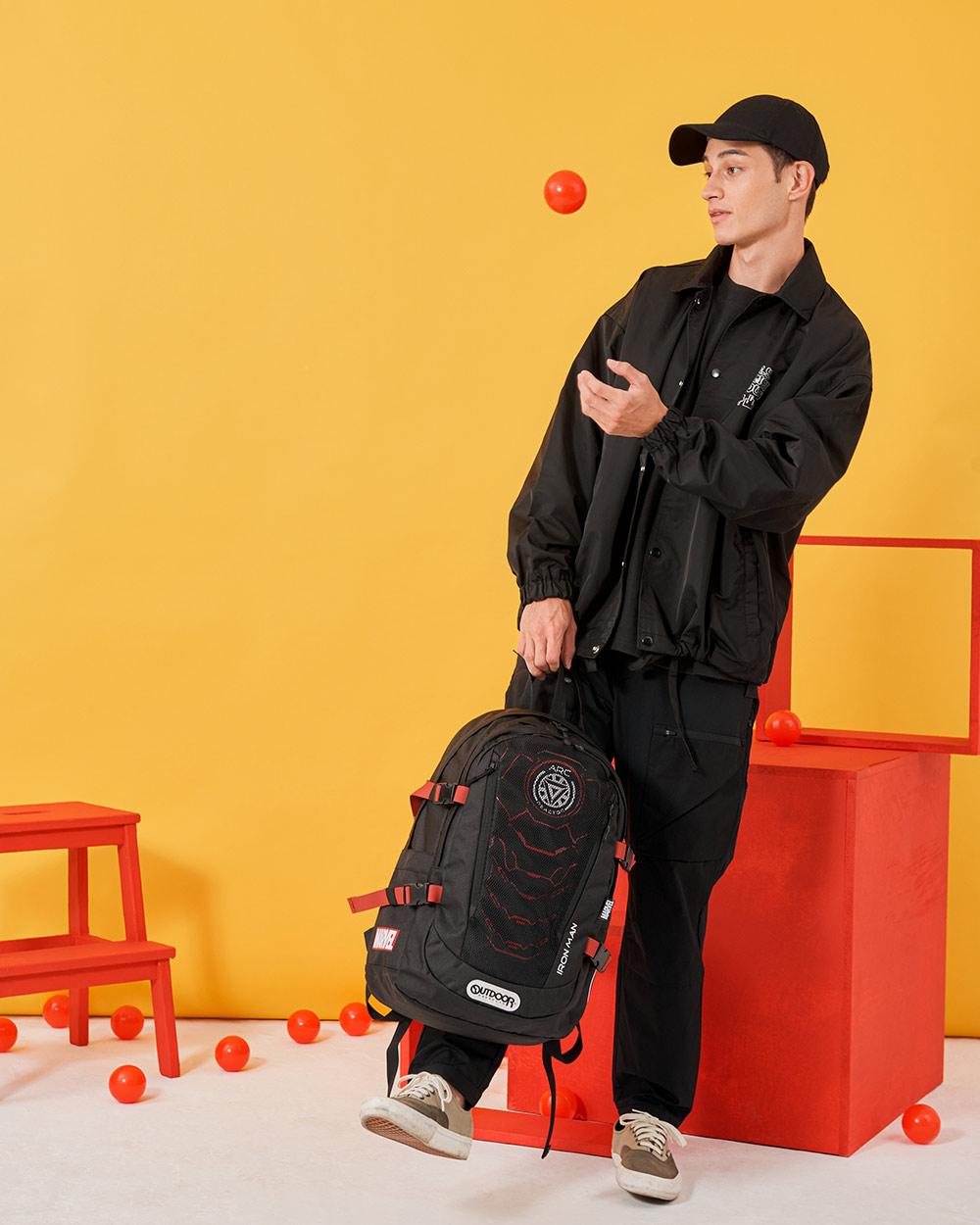 【OUTDOOR】漫威英雄MARVEL-鋼鐵人後背包-黑色 ODDY22H01BK