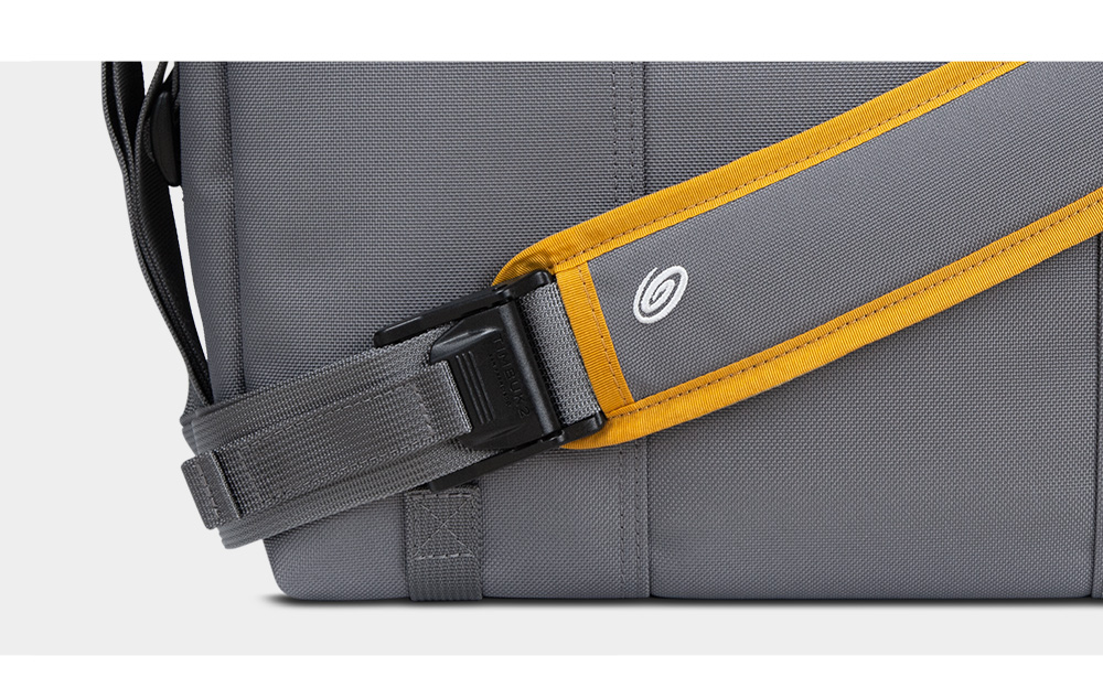 內部前側拉鍊口袋放置固定帶加強固定