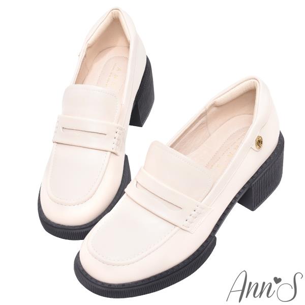 🍎任一雙現折$618🍎Ann’S小眾變大眾-復古皮革側邊小金扣厚底樂福鞋6cm-米白