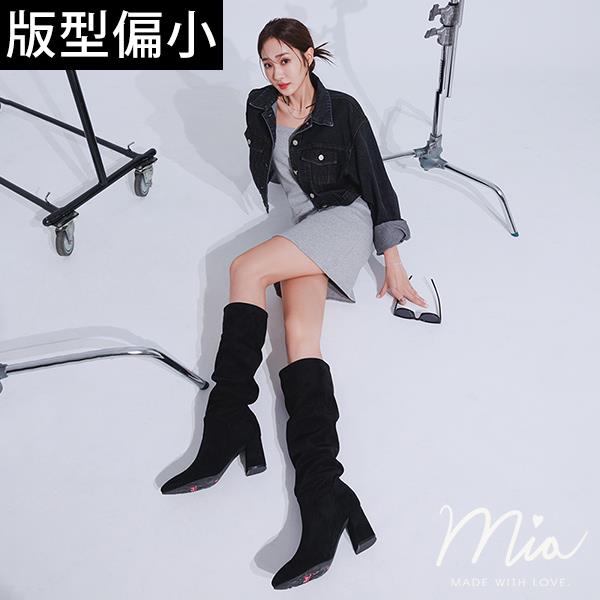 🍀兩雙現折$699🍀ANNSTAR 子芯Mia聯名-微醺美拉德防潑水麂皮抓皺長靴7cm-黑(版型偏小)