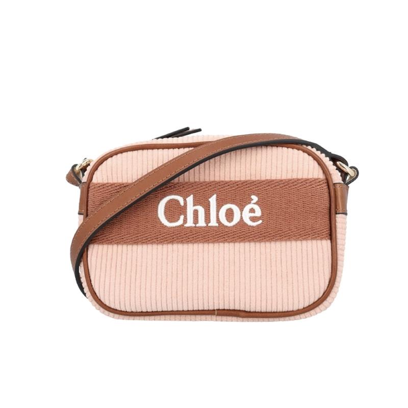 【Chloe 】粉色經典品牌LOGO帆布相機包(長２０ｃｍ×高１５ｃｍ×寬７ｃｍ)