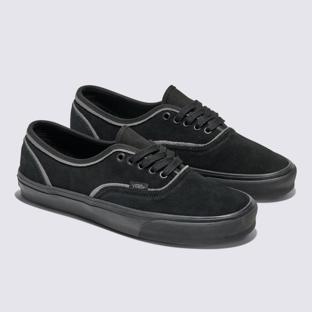 Vans Authentic 男女款黑色滑板鞋