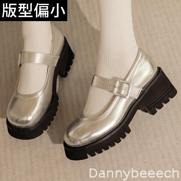 🎁買就送鞋撐🎁ANNSTAR 丹妮婊姐聯名-法式娃娃經典內鬆緊帶厚底瑪莉珍鞋6cm -銀(版型偏小)