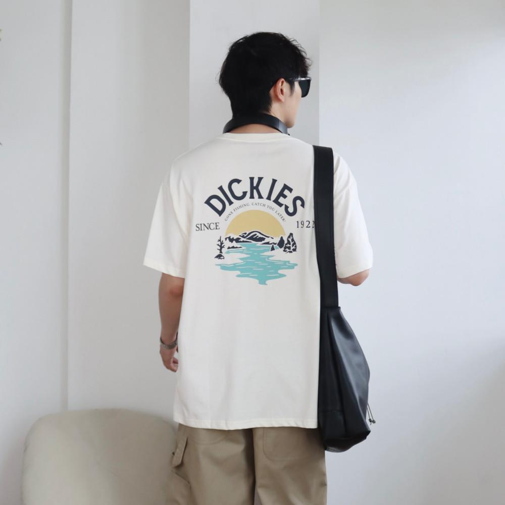 Dickies男女款奶油色純棉背部大圖案Logo印花設計休閒短袖T恤|DK0A88AUC10