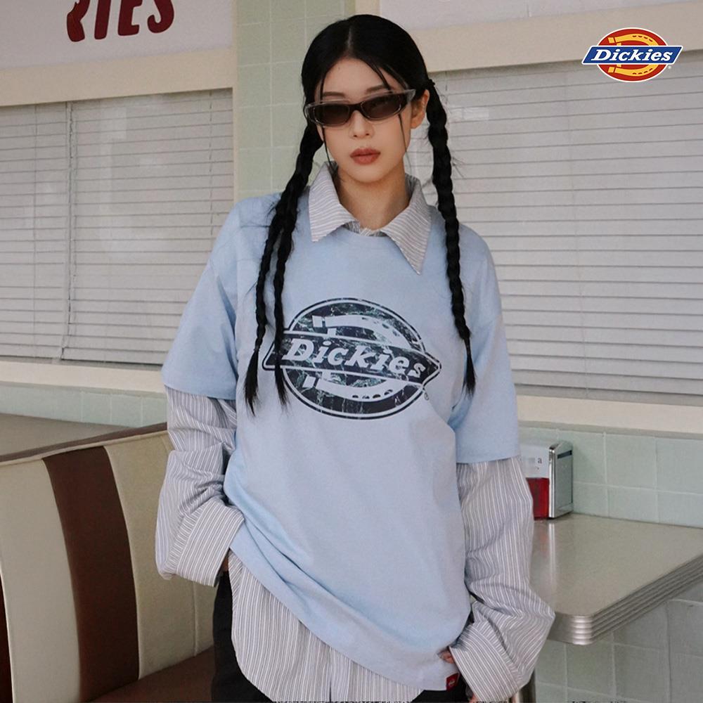 Dickies男女款天空藍純棉胸前紋路圖案Logo印花休閒短袖T恤|DK0A88O4K54