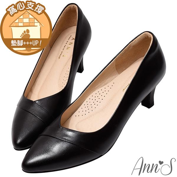 Ann’S知性時光-頂級綿羊皮交錯層次V口低跟包鞋5.5cm-黑