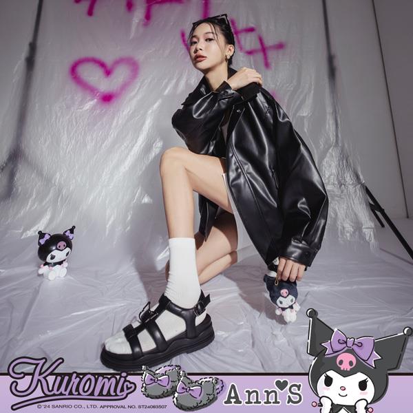 Ann’S X Sanrio三麗鷗 Kuromi酷洛米聯名 大頭金屬三條帶 真皮小香厚底涼鞋4cm-黑