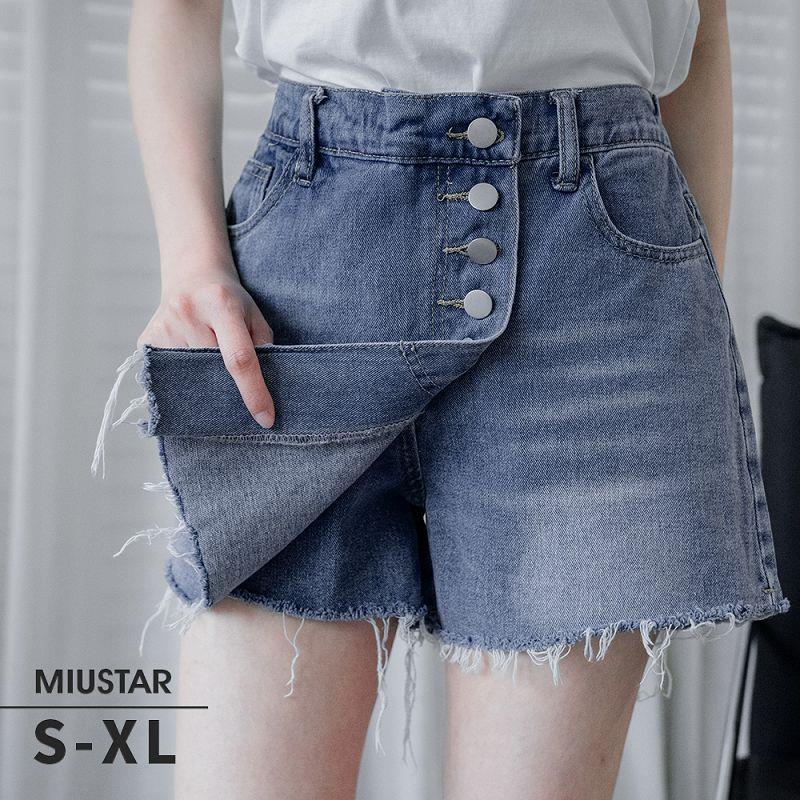 現貨★後鬆緊一片式排釦牛仔短褲(共1色，S-XL)0422 【NR0657】