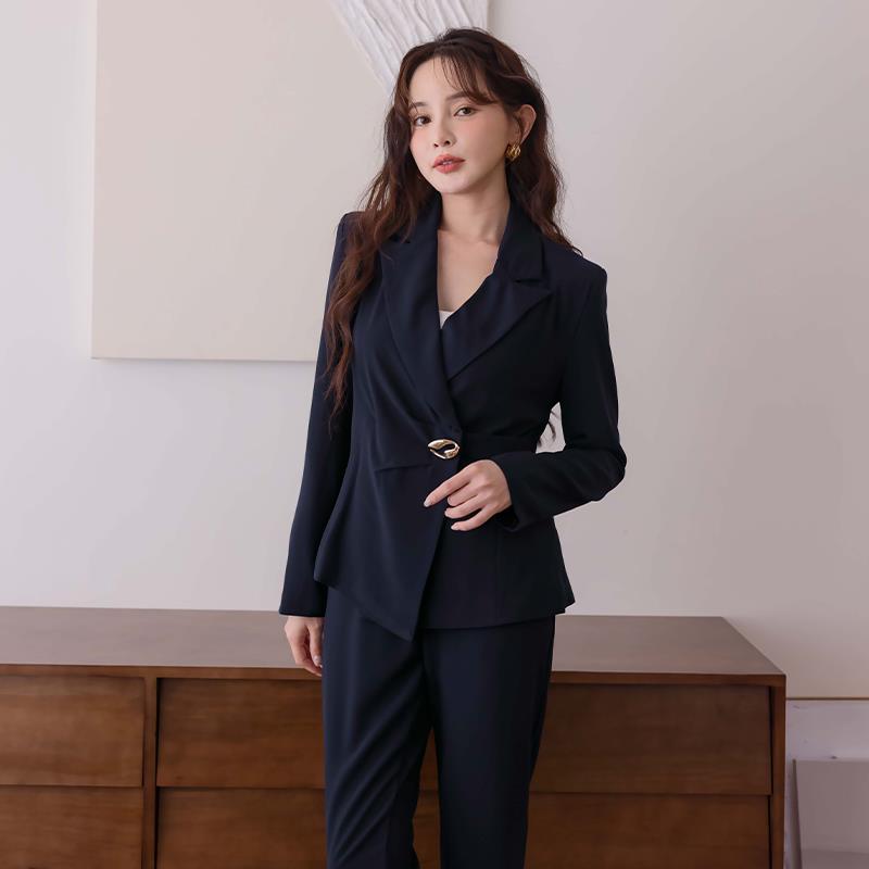 【早春新品】HS 俐落質感西裝外套 深藍色
