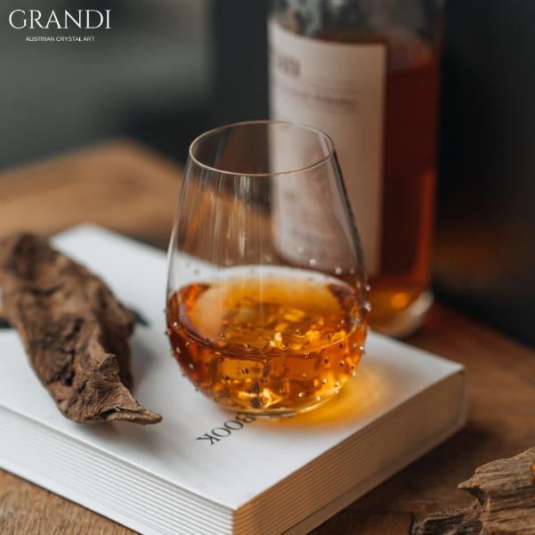 *【奧地利 GRANDI】天秤座平底杯 會呼吸的威士忌杯 水鑽酒杯