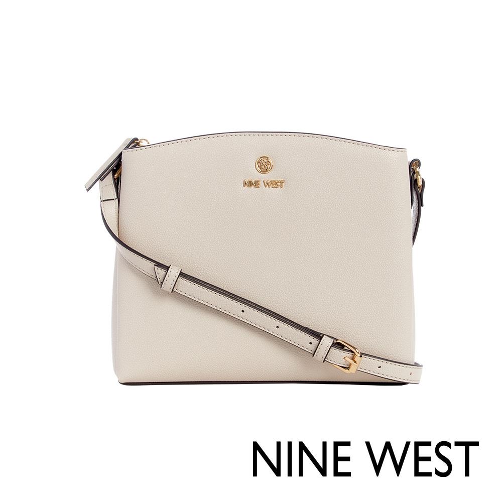 【NINE WEST】經典斜背包-奶霜白(193314183757)