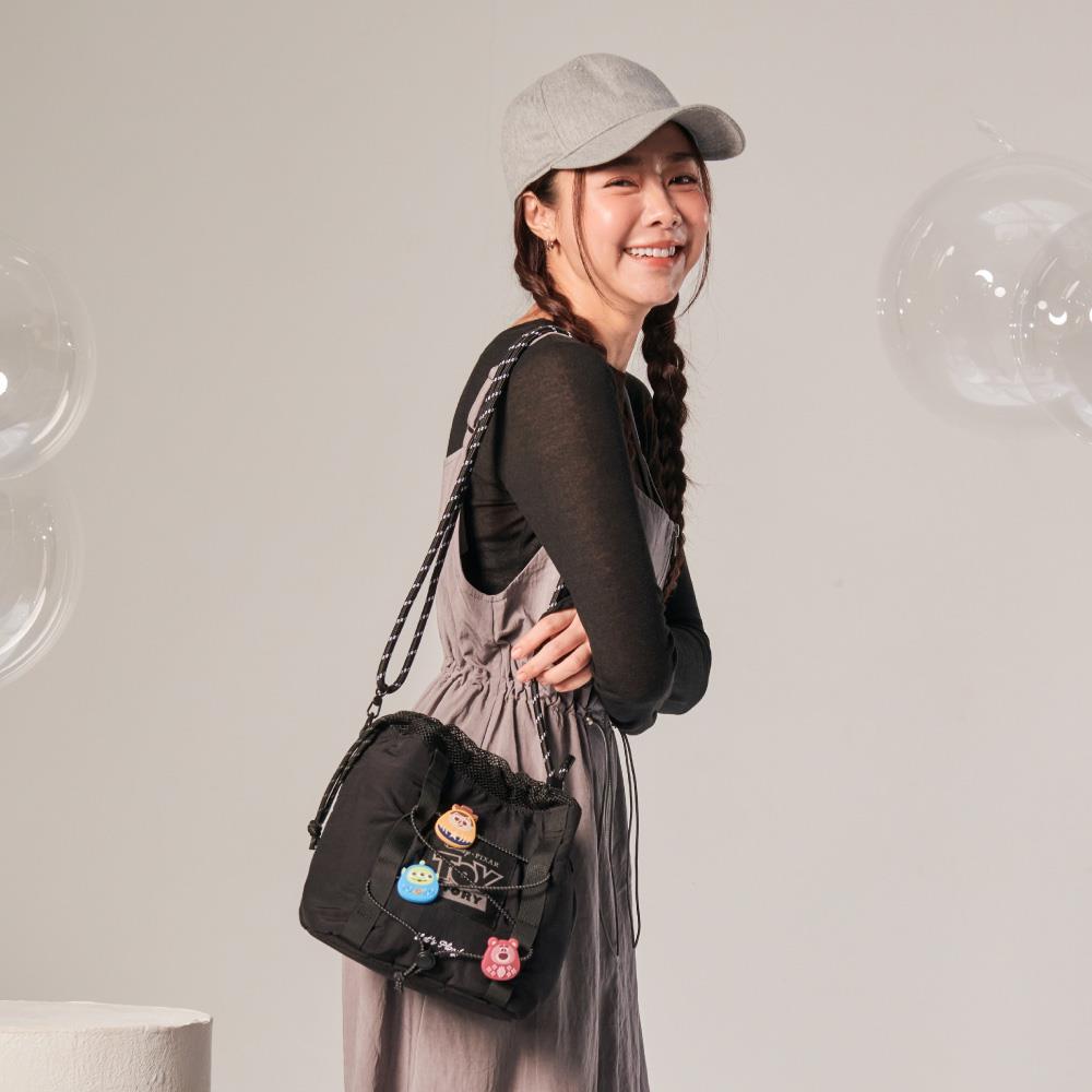 【DISNEY】玩具總動員-福倒翁束口水桶包-黑 PTD25-G9-61BK