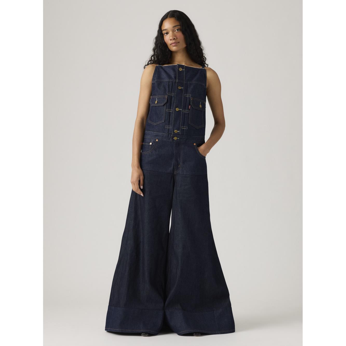 Levi’s® X Sacai  連身丹寧牛仔喇叭寬褲  人氣新品