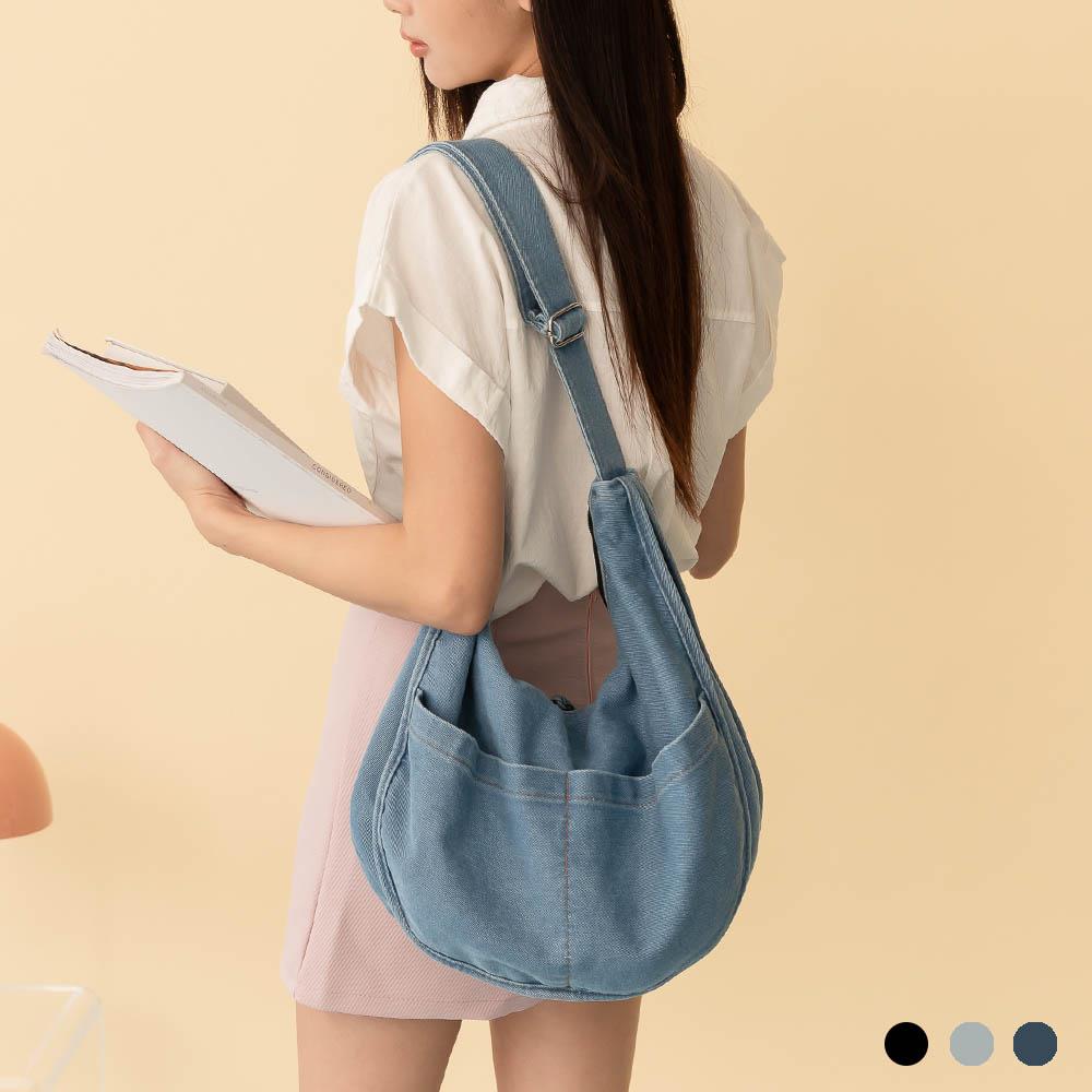 天藍小舖-輕便好搭弧形牛仔肩背包-共3色-$490【A15153104】
