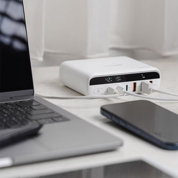 Jway 智慧顯示140w氮化鎵6孔快充 JY-GAN140W