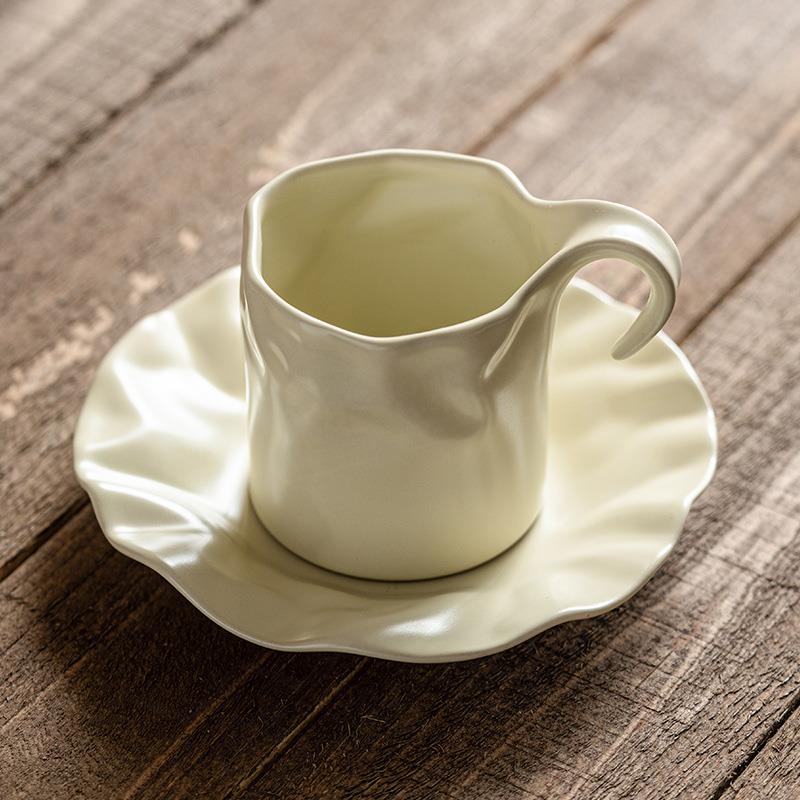 皺褶陶瓷馬克杯 150ml 泡茶杯 咖啡杯 水杯 辦公室杯 陶瓷杯 牛奶杯 飲料杯【A30113】《約翰家庭百貨