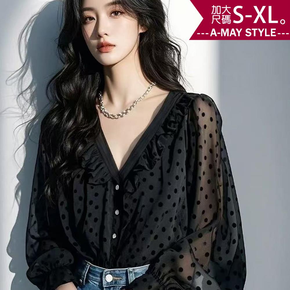 夏新品 加大碼上衣 設計感法式浪漫波點V領荷葉邊雪紡衫(S-XL)【XAM250446】＊艾美時尚(現 預)