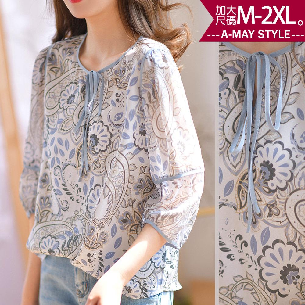 夏新品 加大碼女裝 襯衫 復古圖騰印花甜美緞帶領七分袖上衣(M-2XL)【XAM250439】＊艾美時尚(現+預)