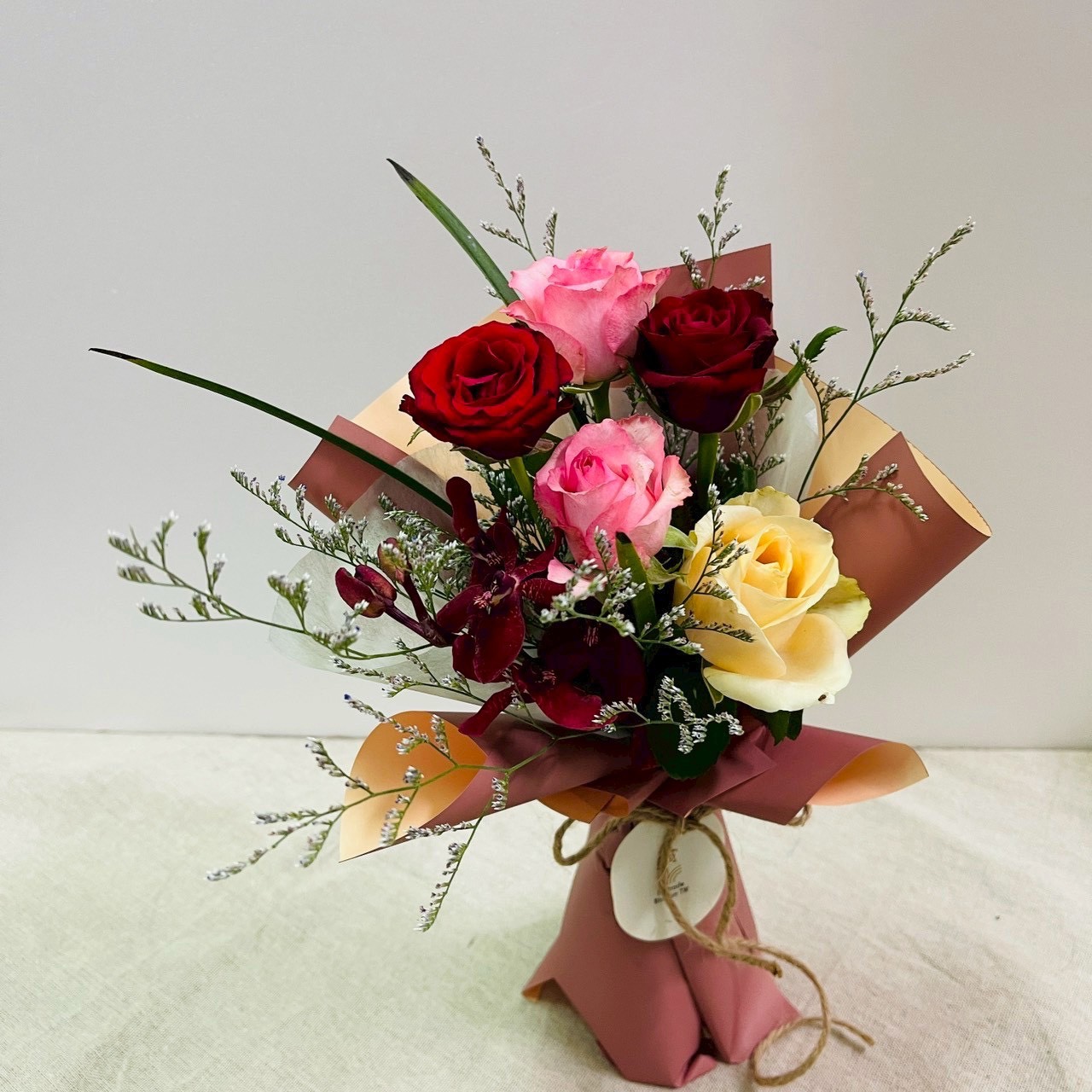 【公平花卉-宅配】浪漫傳情花束（中）(1束x1)