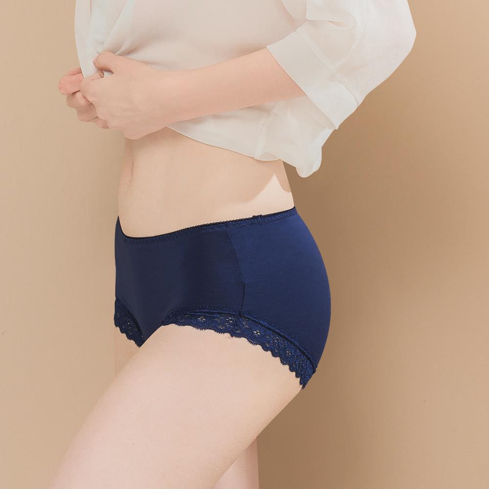 【可蘭霓Clany】台灣製絲蛋白蕾絲深藍色M-XL內褲 2171-57