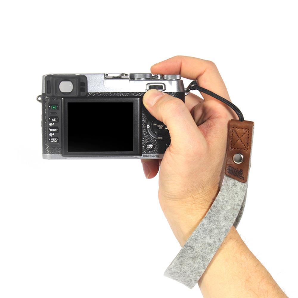 Pack & Smooch 相機手腕帶 - 石灰淺棕