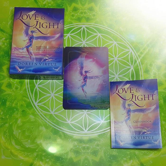 愛與光神聖指導卡~朵琳芙秋一套與連結幸運石(風景碧玉) Love & Light: 44 Divine Guidance Cards and Guidebook