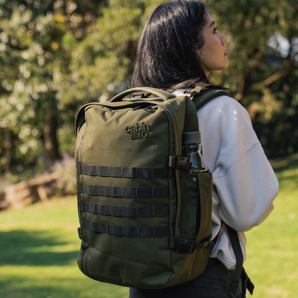 (預購)【CabinZero】英國輕旅登機後背包36L - 軍用款(綠)2.0