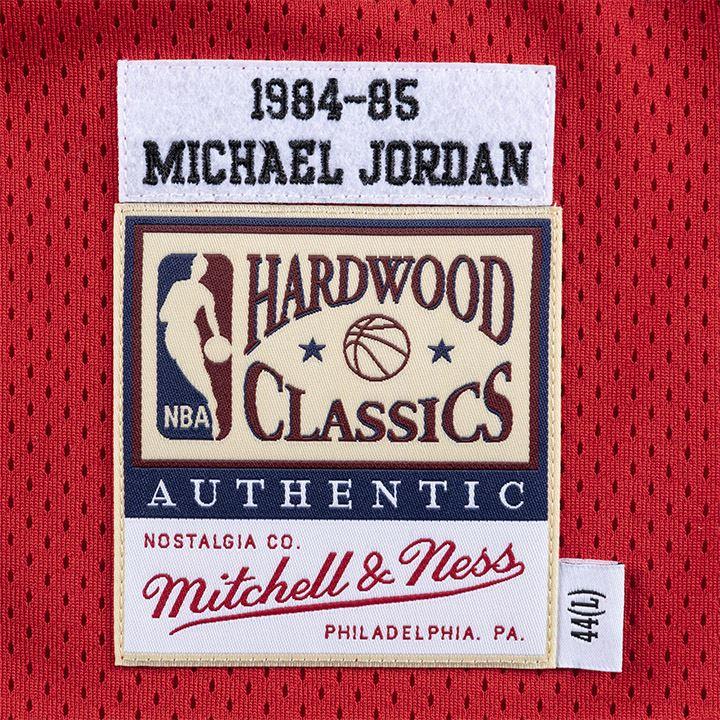 Maillot mitchell best sale and ness jordan