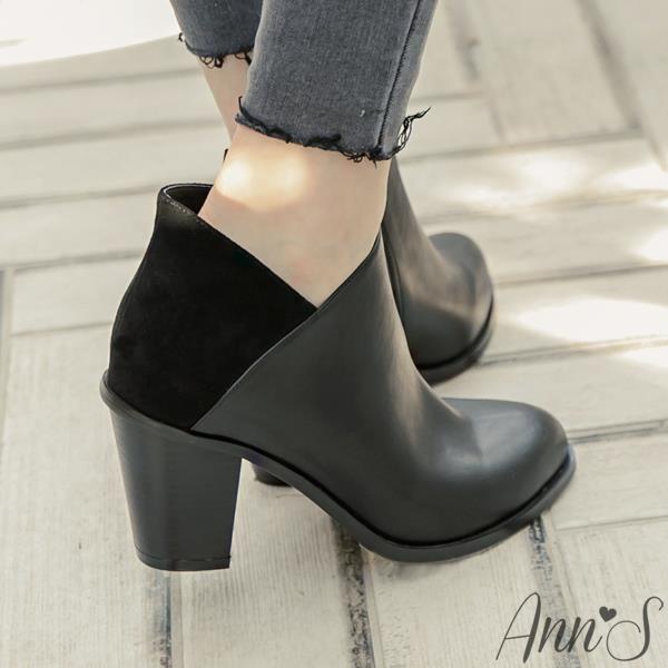 Ann’S一樣很瘦-側V異材質拼接美型粗跟短靴-黑