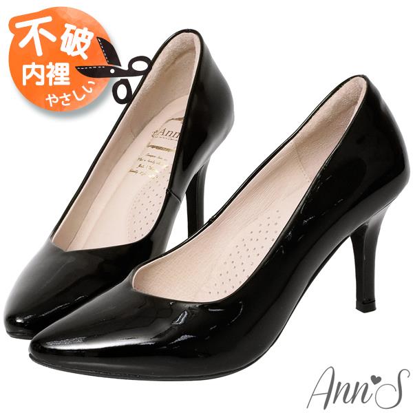 Ann’S舒適療癒系-V型美腿綿羊皮尖頭跟鞋8cm-漆皮黑