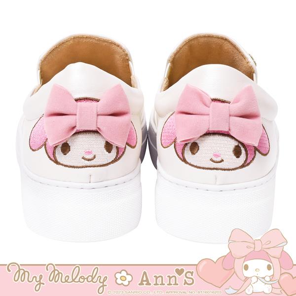 🎀買就送炫彩飲料提袋🎀Ann’S X Sanrio三麗鷗 美樂蒂聯名 害羞美樂蒂後跟刺繡臉立體蝴蝶結厚底懶人鞋3.5cm-白