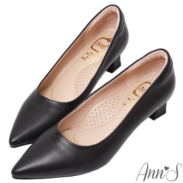 Ann’S平衡負擔-頂級綿羊皮性感尖頭粗跟包鞋4.5cm-黑