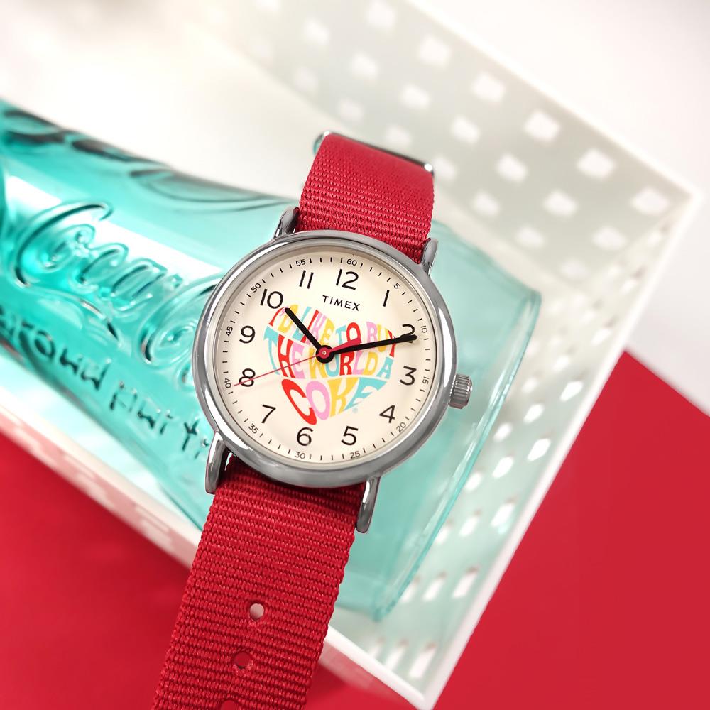 TIMEX 天美時/ TXTW2V29900 / 可口可樂聯名愛心彩色字樣INDIGLO專利冷光照明尼龍手錶米白x紅38mm -  時刻表鐘錶飾品│官方網站- 時刻表心意