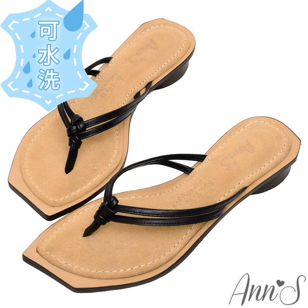 ▸APP獨賣有緣五折✨原價1680◂ Ann’S水洗牛皮-小羊皮細帶夾腳歐美斜方頭涼拖鞋3cm-黑