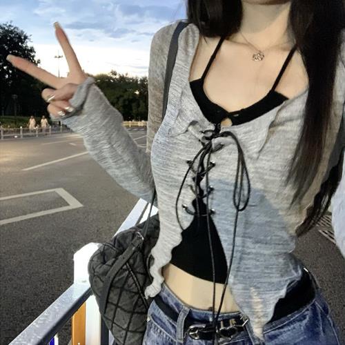 韓版性感甜辣小心機吊帶背心+外搭長袖上衣 兩件式套裝 小個子女裝-凱西娃娃