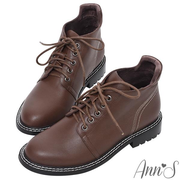 🍎任一雙現折$618🍎Ann’S小男孩系列-5孔綁帶米色車線羊皮真皮短筒平底短靴3cm-咖