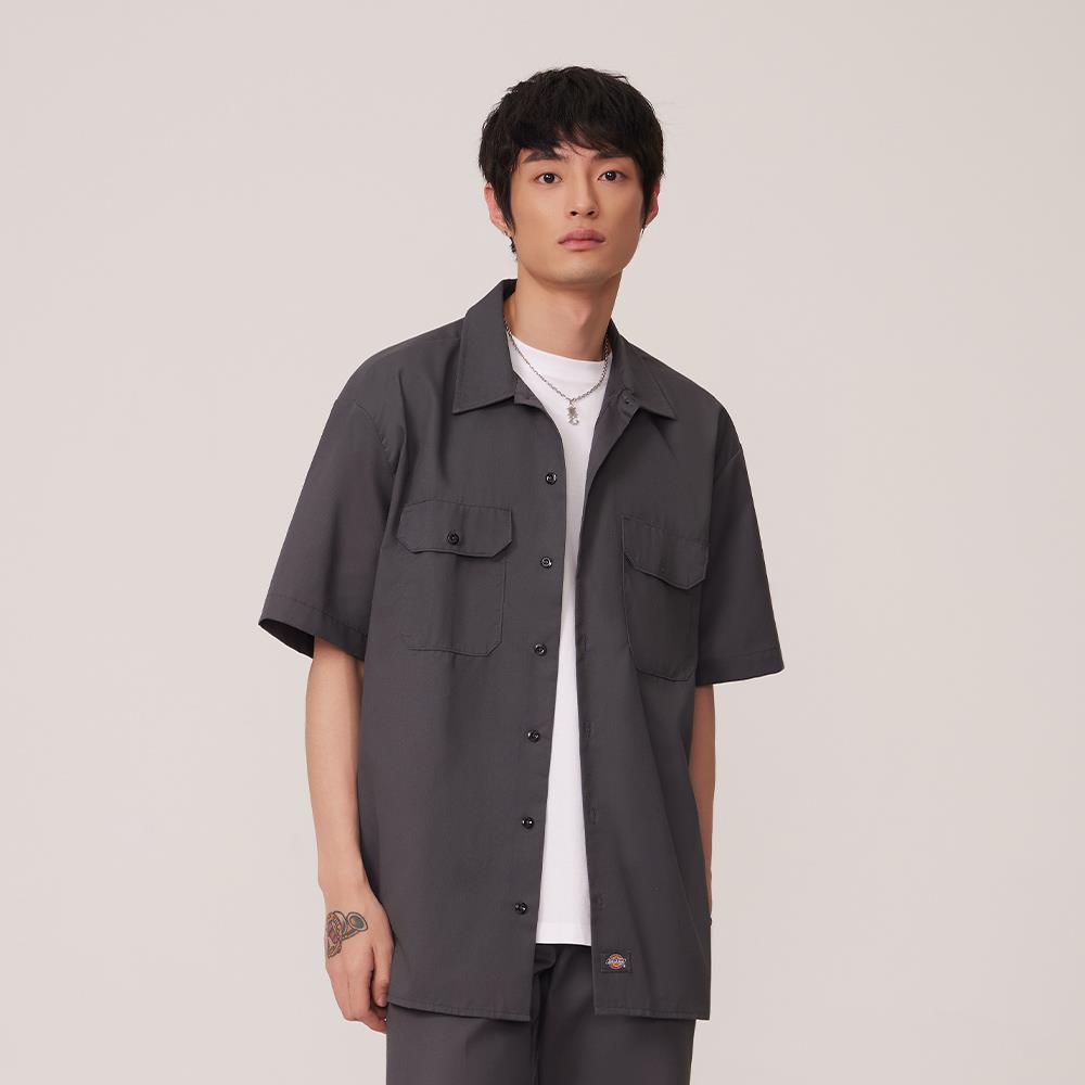 Dickies男款深灰色1574雙口袋經典短袖工裝襯衫|DK011766CF8