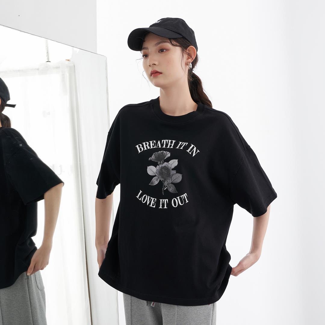 美式街頭玫瑰印花TEE(黑色)-女