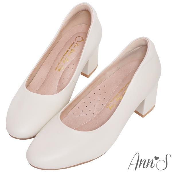 Ann’S每日優雅-小羊皮圓頭粗跟全真皮包鞋5cm-白
