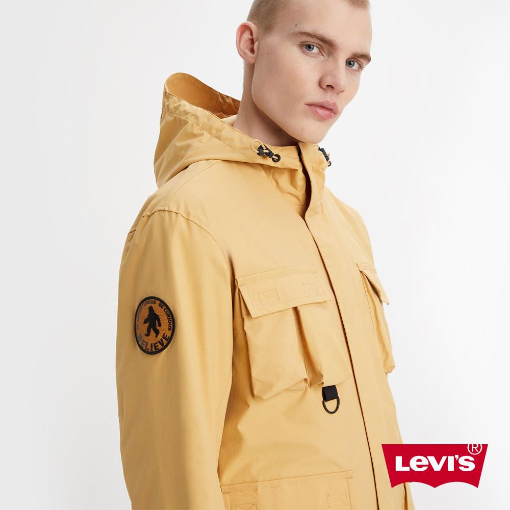 Levis 男款 野營系連帽風衣外套 / 多口袋機能設計 沙黃 熱賣單品