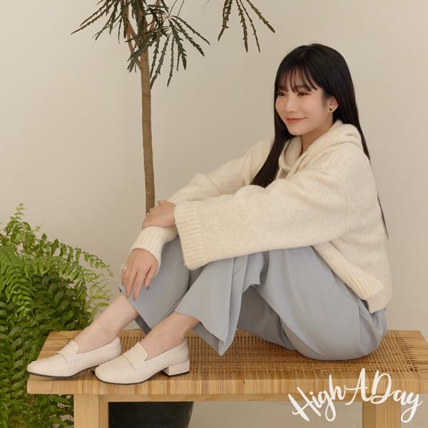 🍎任一雙現折$618🍎ANNSTAR High a day聯名-慵懶四季牛皮全真皮軟芯樂福鞋3cm-杏(版型偏小)