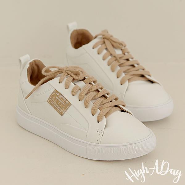 🎁買就送鞋撐🎁ANNSTAR High a day聯名-大勢小眾牛皮全真皮撞色綁帶小白鞋3cm-奶茶X白