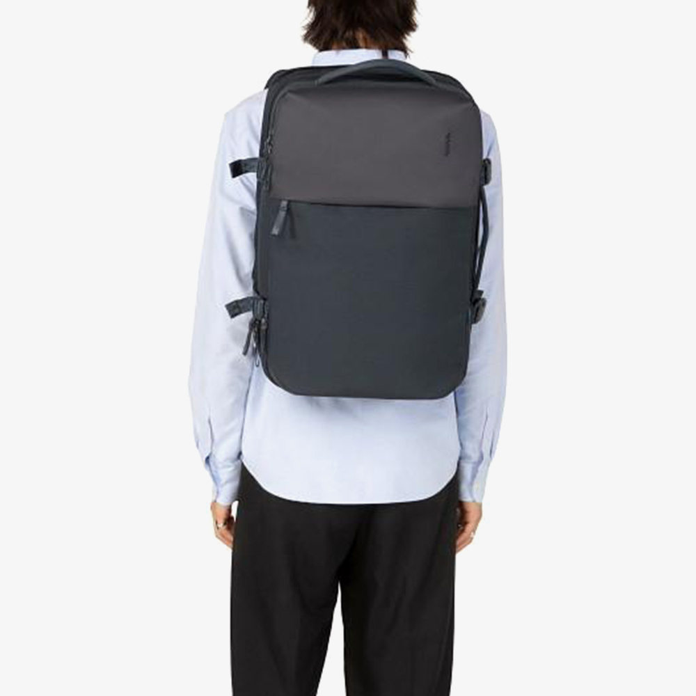 筆電後背包】Incase A.R.C. Travel Pack 16 吋環保旅行後背包