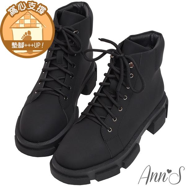 Ann’S防潑水材質-OUTDOOR露營風綁帶超輕量造型厚底短靴4.5cm-黑(版型偏大)