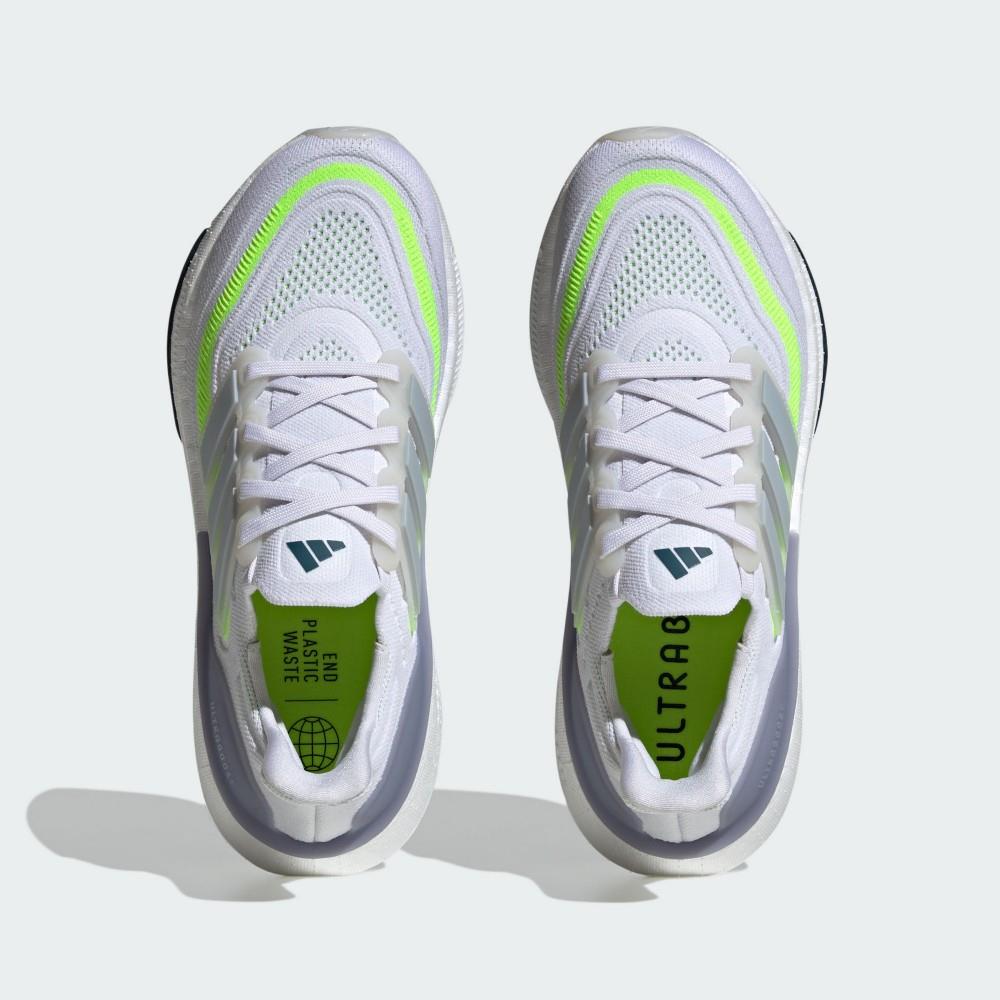 Light BOOST adidas